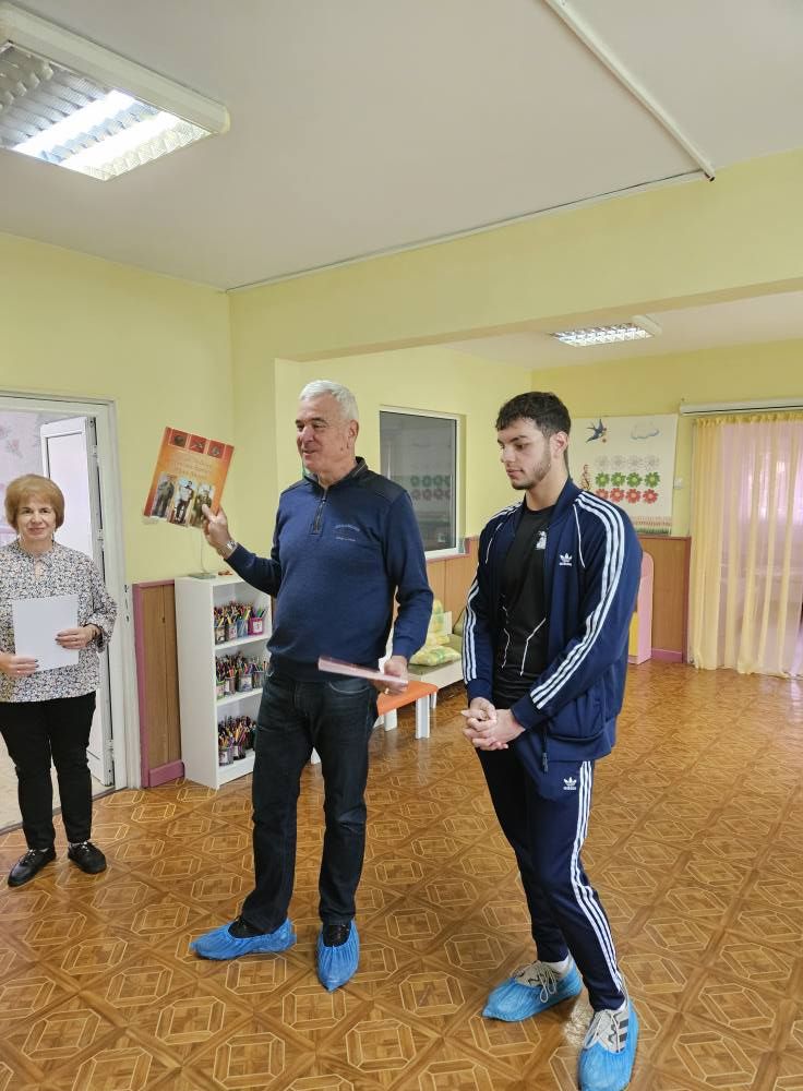 "Среща с изявени спортисти" - дейност по НП "Хубаво е в детската градина" 10