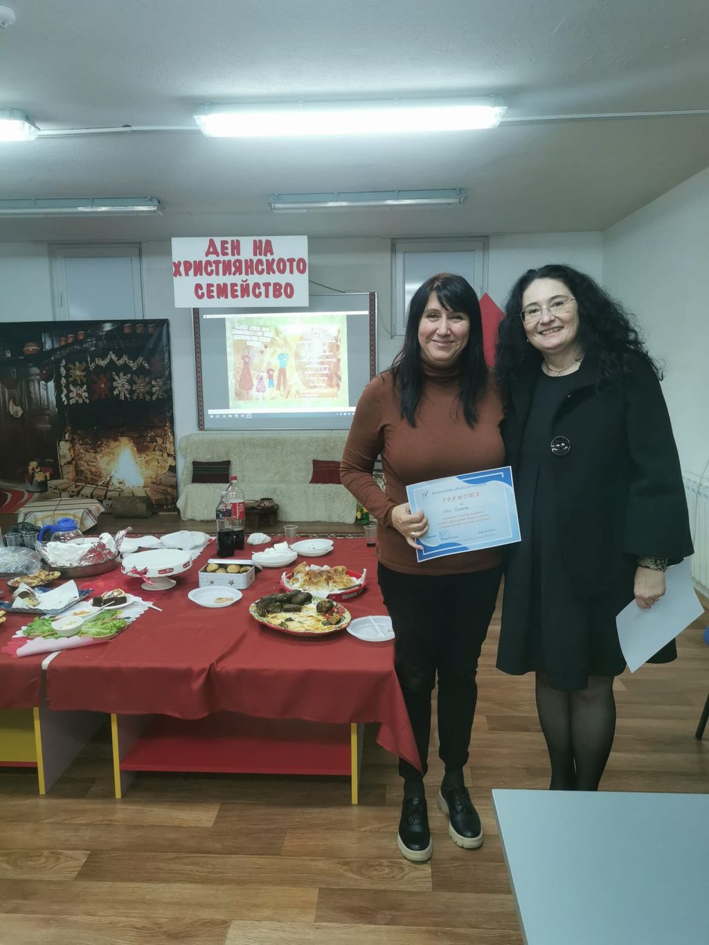 Кулинарна изложба - Там, където обичта не свършва - ДГ Пролет - Сандански