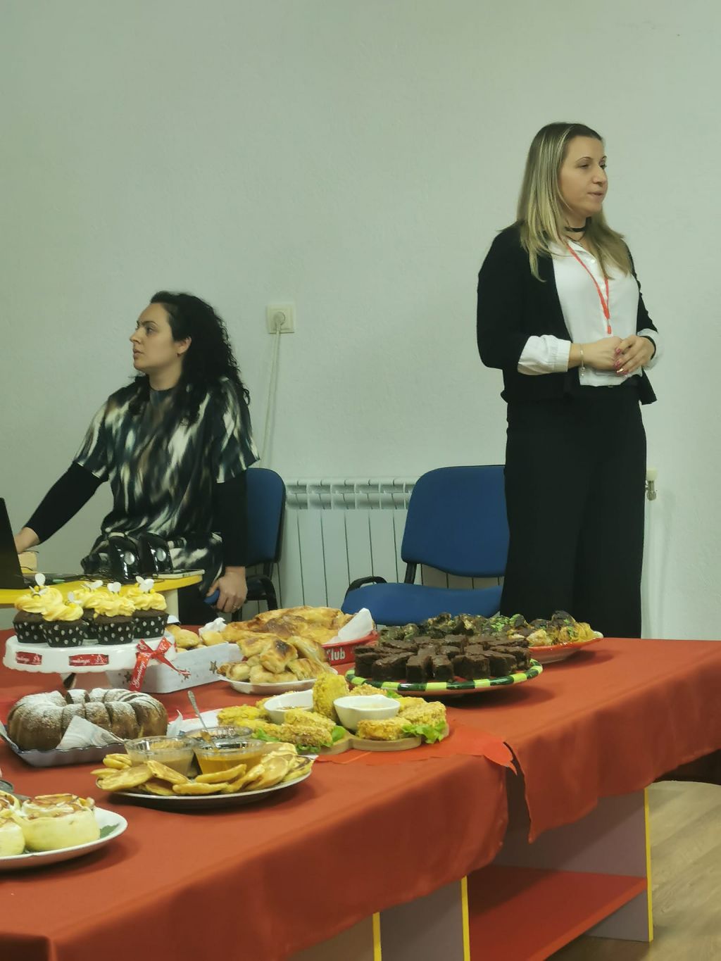 Кулинарна изложба - Там, където обичта не свършва - ДГ Пролет - Сандански