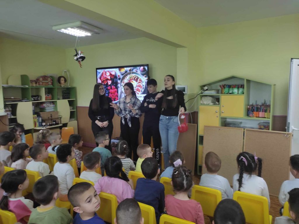 Среща с ученици от ЗПГ "Климент Тимирязев" - ДГ Пролет - Сандански