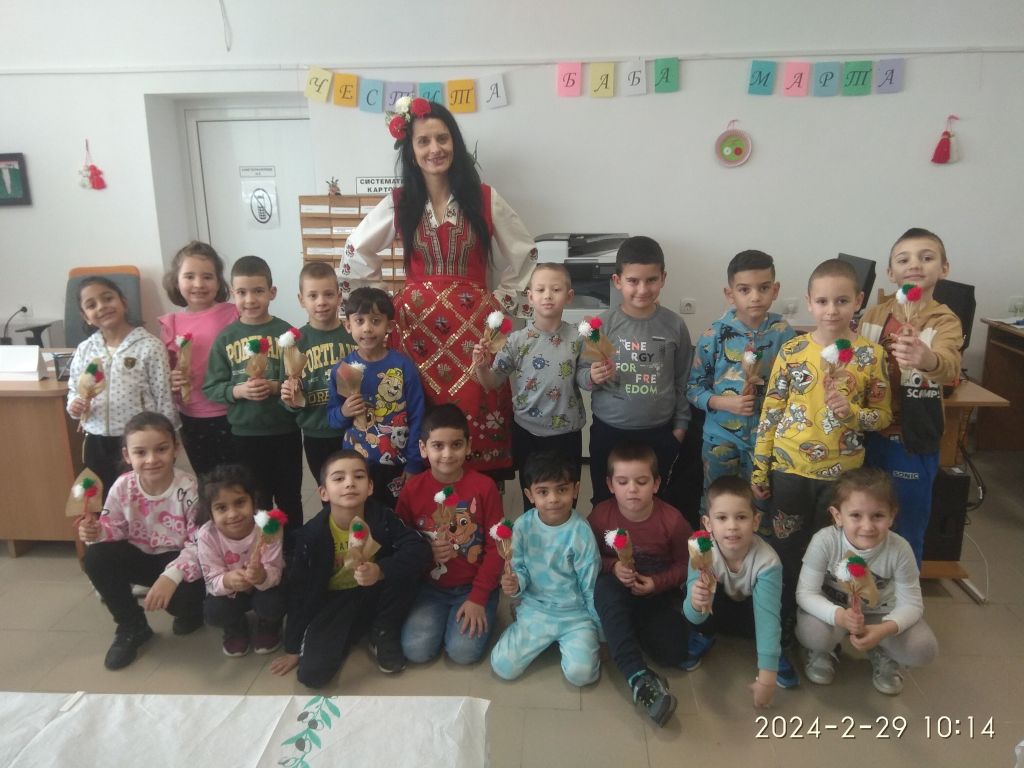 Мартенска работилничка в Читалищна библиотека "Петър Караангов" - ДГ Пролет - Сандански